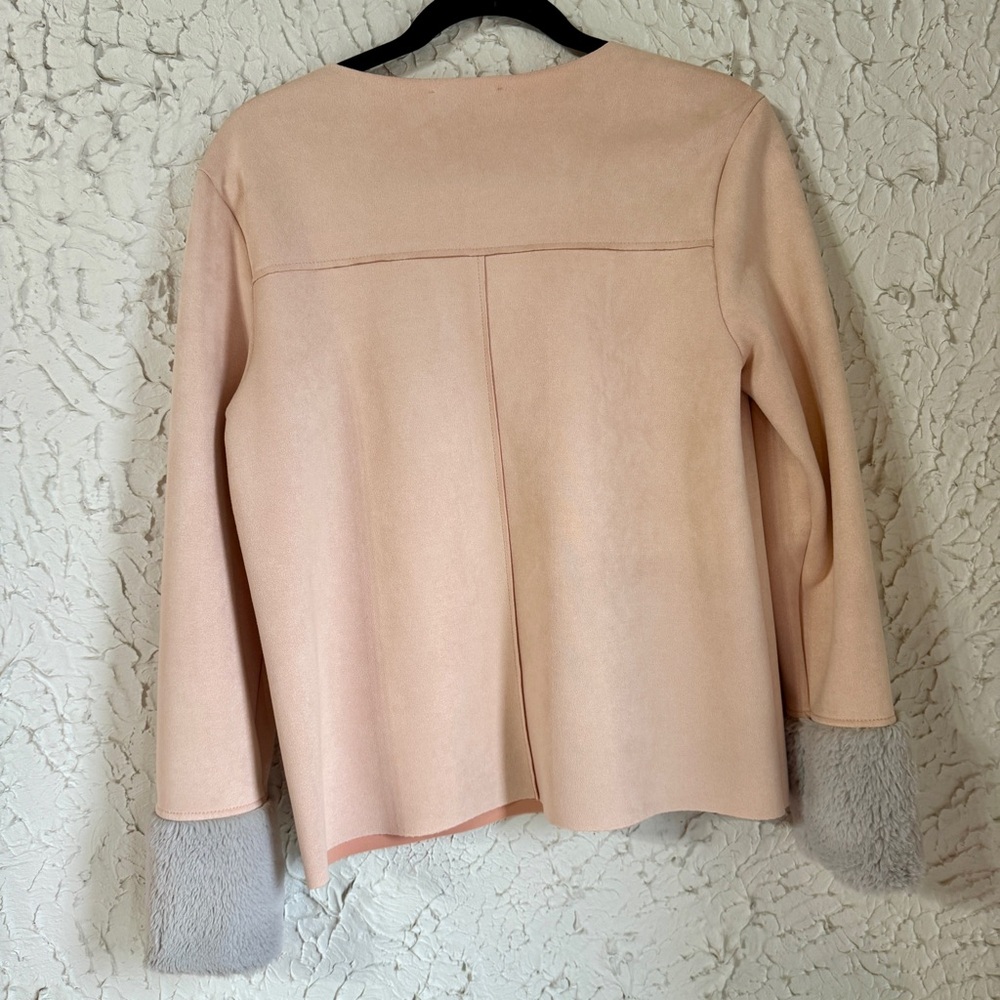Zara Blush Pink Faux Suede Top with Gray Faux Fur Cuffs - Picture 7 of 9